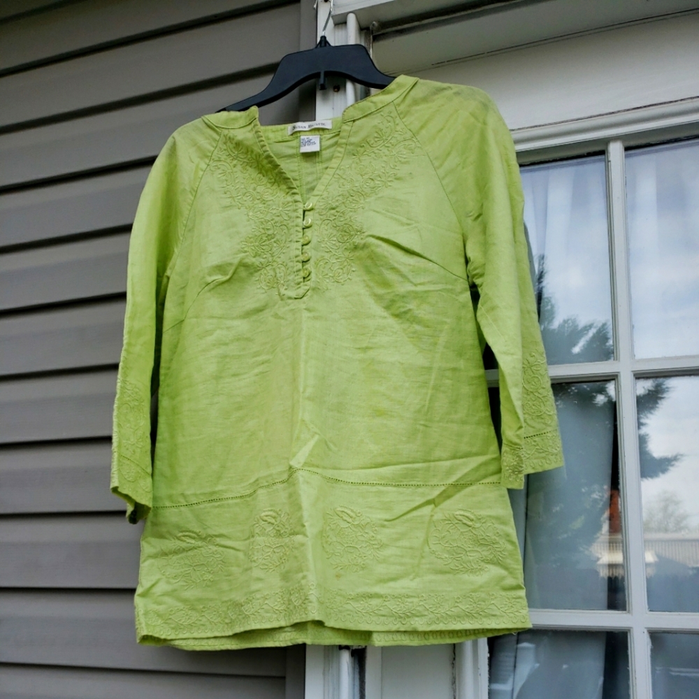 Susan Bristol size Medium Green bouse